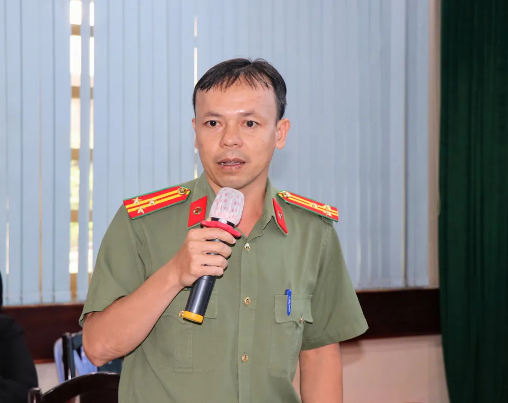 Thượng tá Nguyễn Văn Dũng phát biểu tại hội nghị z7077945217937_6666d3138f3db494686abb35ae592a70.jpg