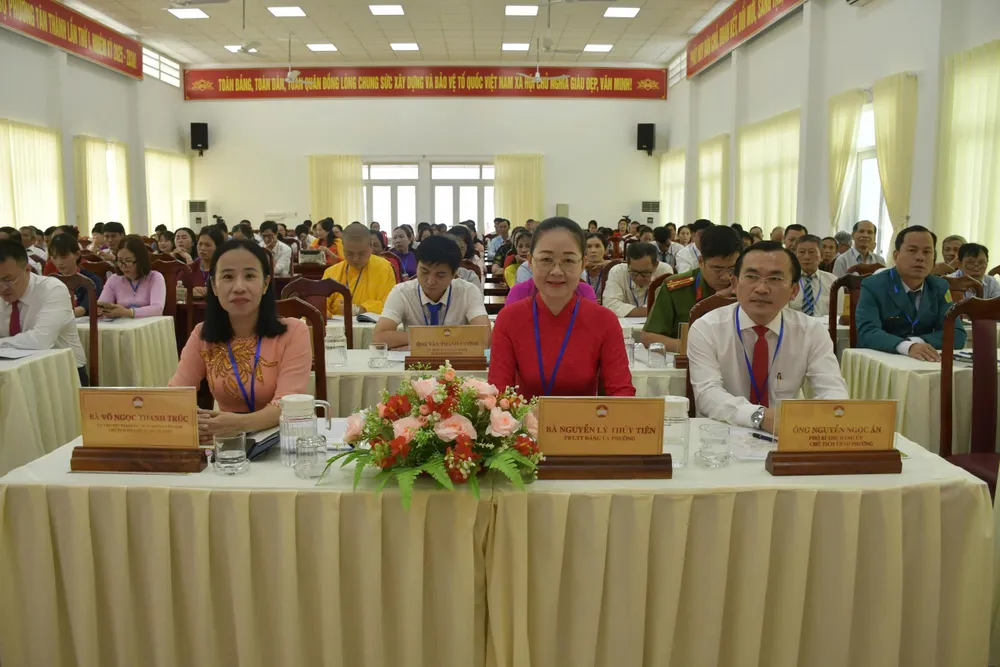 Đại biểu dự đại hội. Ảnh: TRÚC GIANG z7171350966872_6a36ea83b5d1b462d54c1dc9d7745b1b.jpg