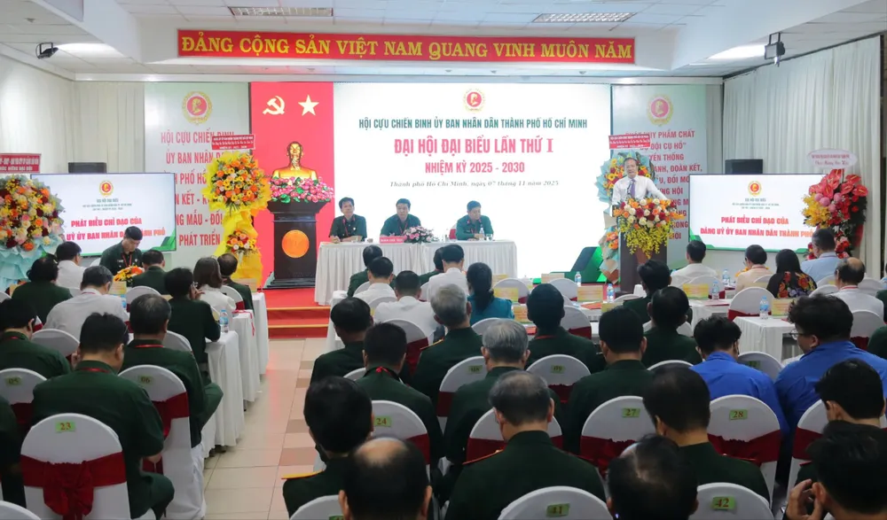 Kongressscen. Foto: NGOC DUY z7200079025543_7651800ba524738f44134de1e78c458e.jpg