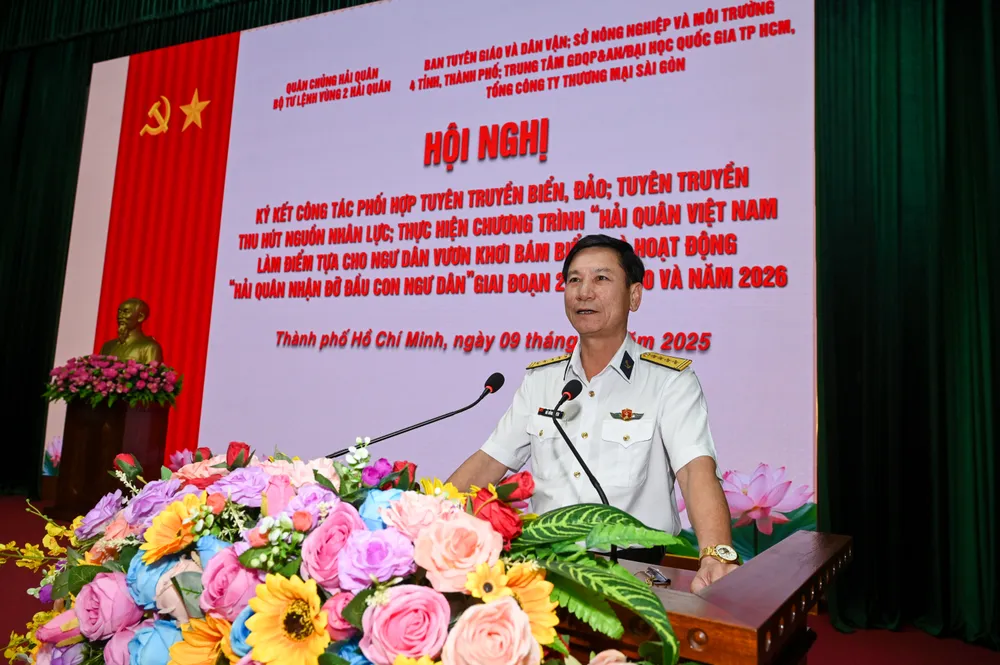 លោកវរសេនីយ៍ឯក Do Hong Duyen ថ្លែងសុន្ទរកថាបញ្ចប់នៅក្នុងសន្និសីទ។ DSC_8972.JPG