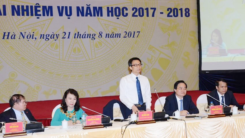 Phó Thủ tướng Vũ Đức Đam phát biểu chỉ đạo hội nghị ngành giáo dục