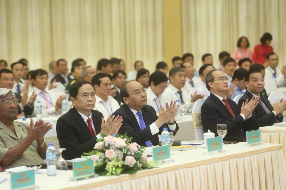 Thủ tướng Nguyễn Xuân Phúc: Thi đua không được hình thức! ảnh 3 Thủ tướng Nguyễn Xuân Phúc: Thi đua không được hình thức! ảnh 3