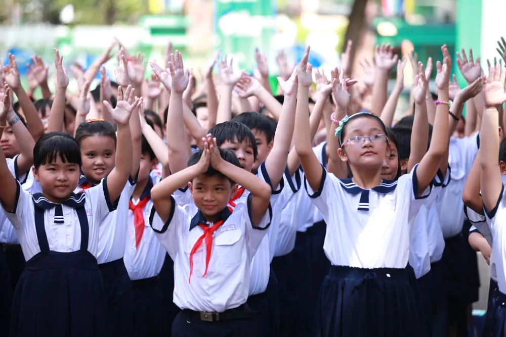 Chính phủ yêu cầu xử lý nghiêm nếu để xảy ra lạm thu trong trường học