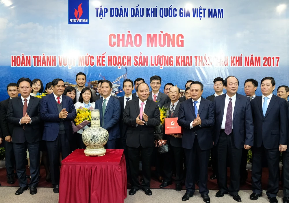 Thủ tướng yêu cầu Tập đoàn PVN chống lãng phí, tiêu cực, tình trạng “sân trước sân sau” ảnh 2 Thủ tướng yêu cầu Tập đoàn PVN chống lãng phí, tiêu cực, tình trạng “sân trước sân sau” ảnh 2