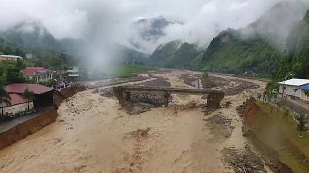 Kỳ thi THPT quốc gia 2018: 10 thí sinh phải bỏ thi do mưa lũ ảnh 1