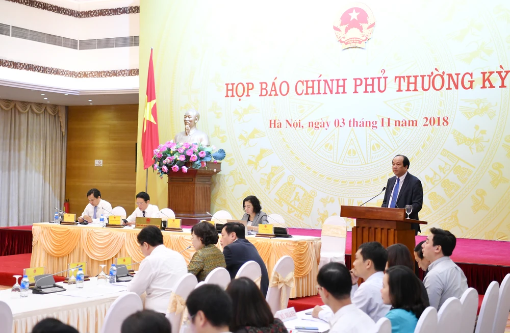 Họp báo Chính phủ tối 3-11