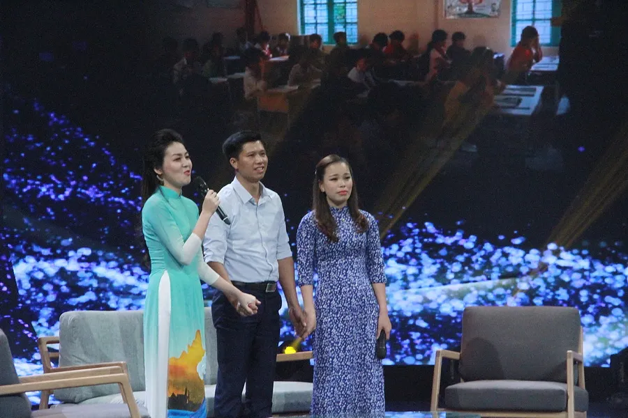 Vừa là thầy cô, vừa là cha mẹ, giản dị mà cao quý ảnh 1