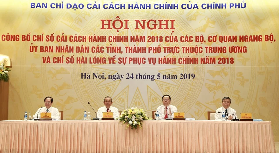 Công bố Chỉ số CCHC năm 2018 của các bộ, cơ quan ngang bộ, UBND các tỉnh, thành và chỉ số hài lòng về sự phục vụ hành chính năm 2018.