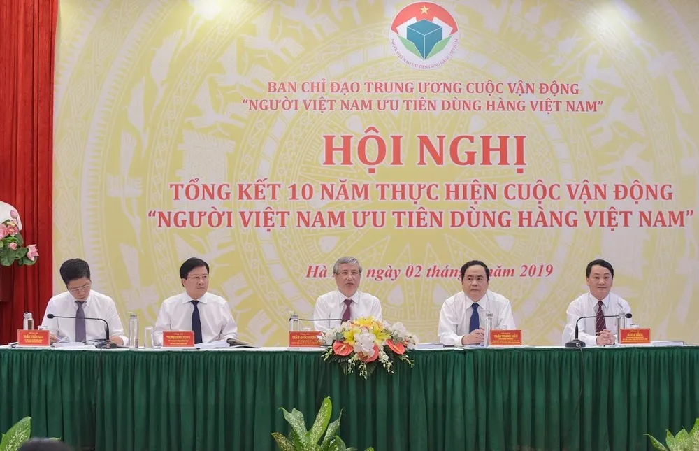 Thường trực Ban Bí thư: Người Việt Nam phải chiếm lĩnh thị trường bán lẻ nội địa ảnh 1 Thường trực Ban Bí thư: Người Việt Nam phải chiếm lĩnh thị trường bán lẻ nội địa ảnh 1