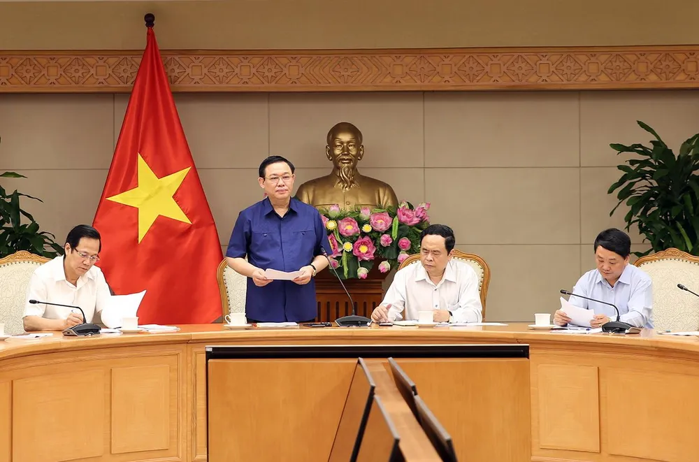 Phó Thủ tướng Vương Đình Huệ chủ trì cuộc họp