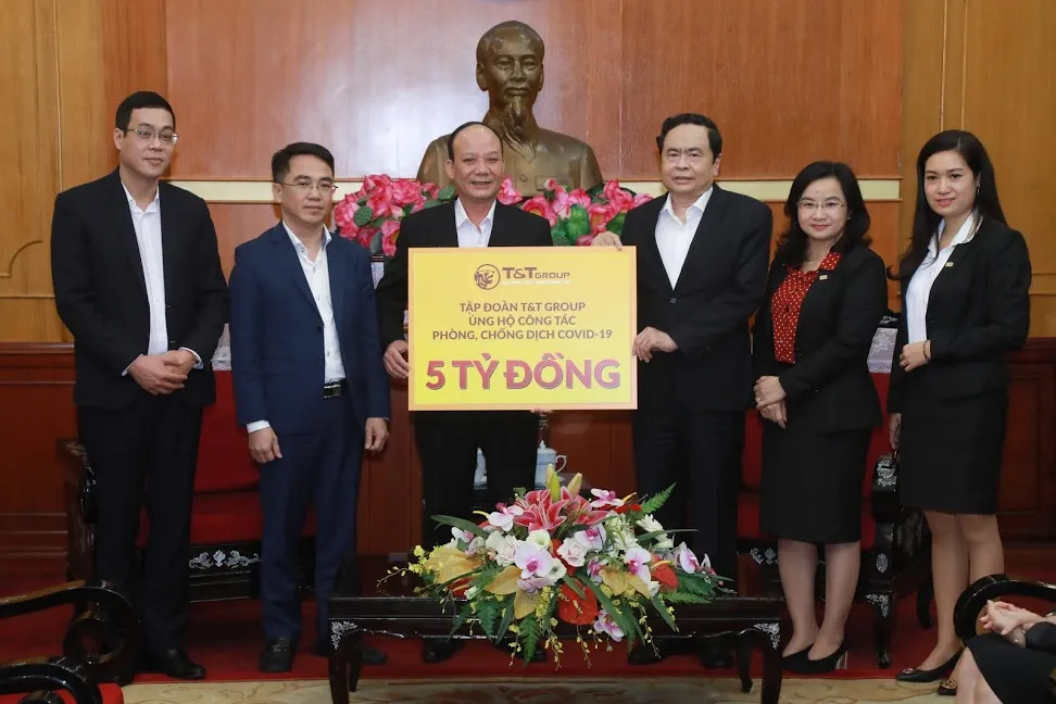Sau 2 ngày phát động, đã có trên 300 tỷ đồng ủng hộ phòng chống Covid-19 ảnh 1 Sau 2 ngày phát động, đã có trên 300 tỷ đồng ủng hộ phòng chống Covid-19 ảnh 1