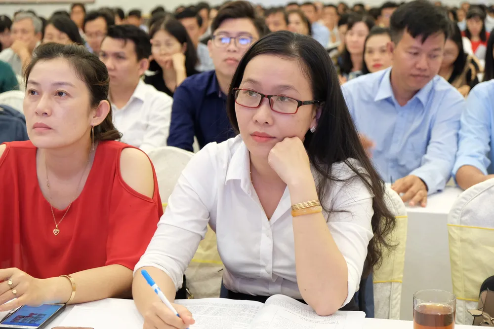 Giáo viên tham gia tập huấn