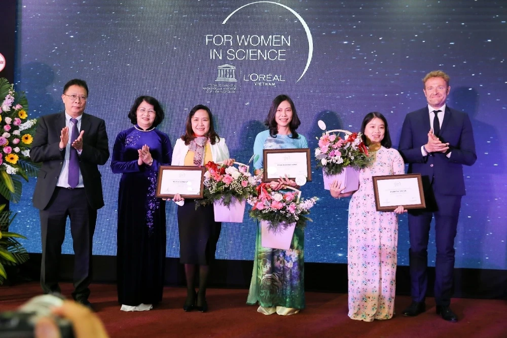 3 nhà khoa học nữ nhận giải L’Oreal – UNESCO For Women in Science năm 2019