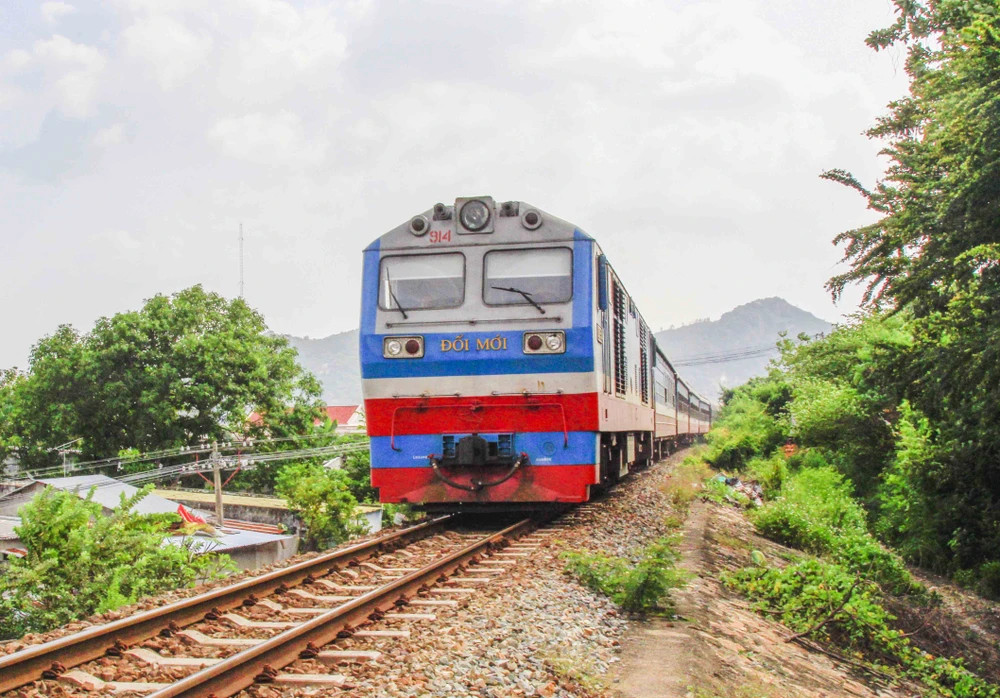 Đầu tư 2 tuyến đường sắt khu vực đầu mối TPHCM.