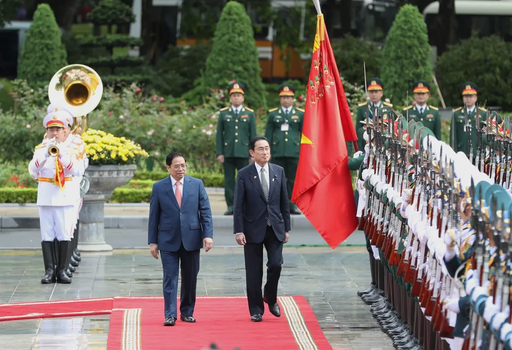 Thủ tướng Phạm Minh Chính đón Thủ tướng Nhật Bản Kishida Fumio   ảnh 3 Thủ tướng Phạm Minh Chính đón Thủ tướng Nhật Bản Kishida Fumio   ảnh 3