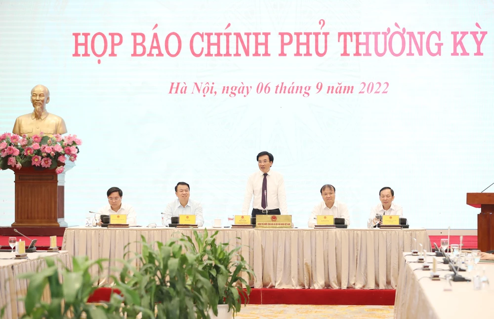 Họp báo Chính phủ thường kỳ tháng 8-2022. Ảnh: QUANG PHÚC