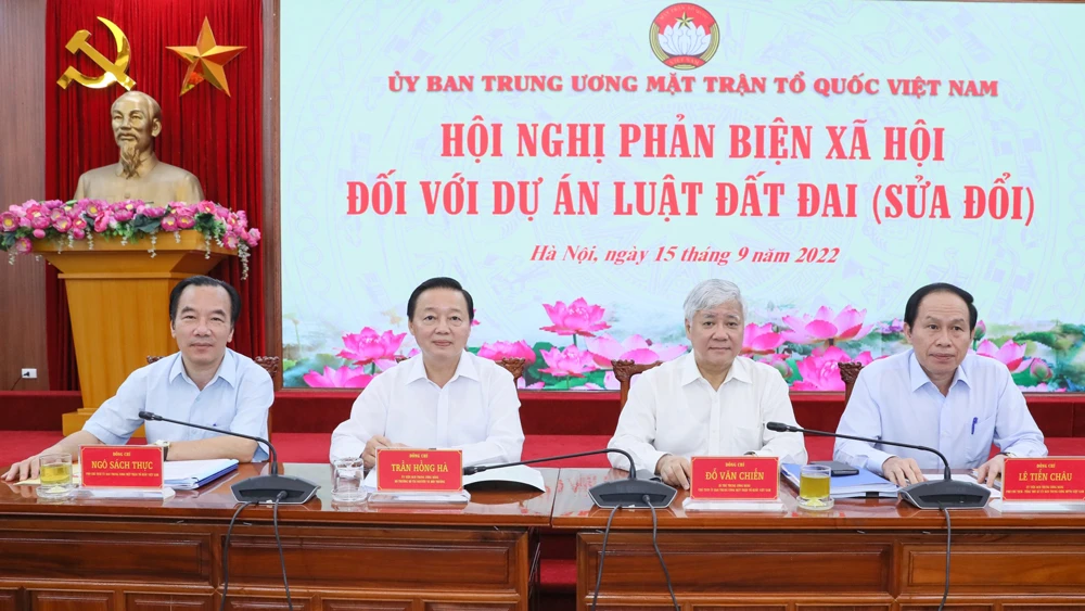 Hội nghị MTTQ phản biện Luật Đất đai (sửa đổi)