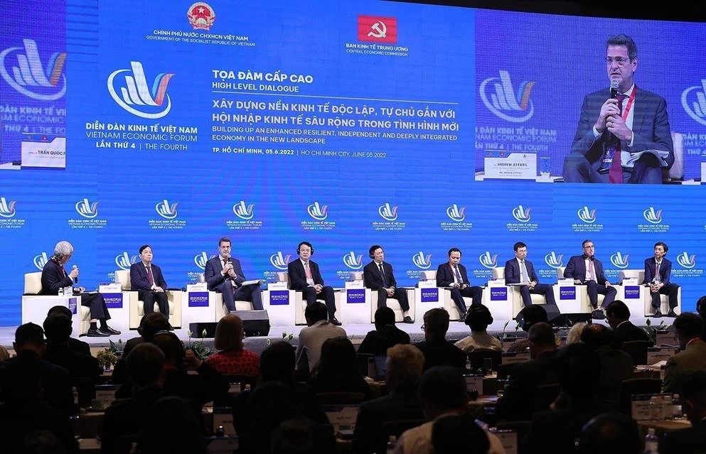 Quang cảnh Diễn đàn Kinh tế Việt Nam 2023