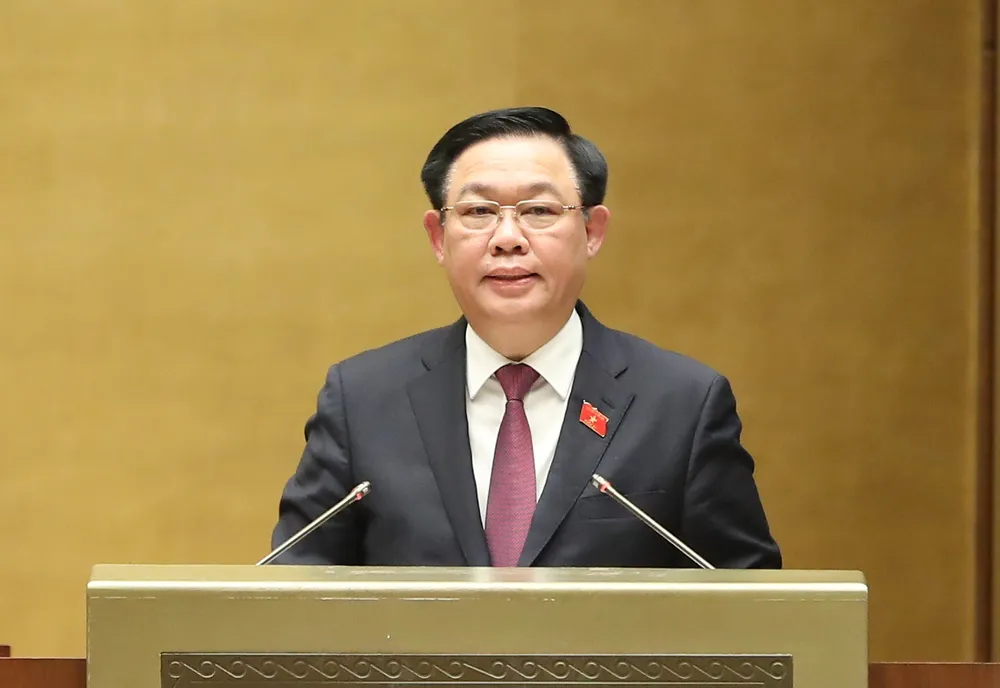 Chủ tịch Quốc hội Vương Đình Huệ phát biểu bế mạc kỳ họp, chiều 9-1. Ảnh QUANG PHÚC