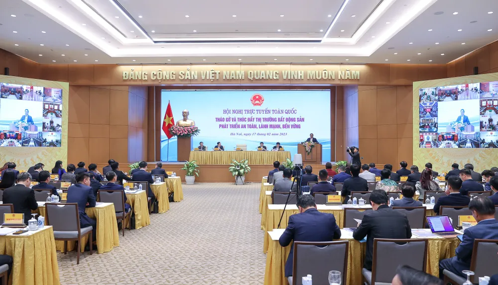 Thủ tướng Phạm Minh Chính chủ trì hội nghị. Ảnh: VIẾT CHUNG