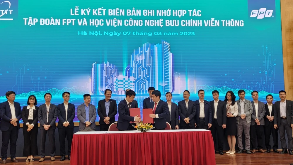 Tập đoàn FPT đã ký kết hợp tác với Học viện Bưu chính Viễn thông để mở rộng mạng lưới nhân lực,