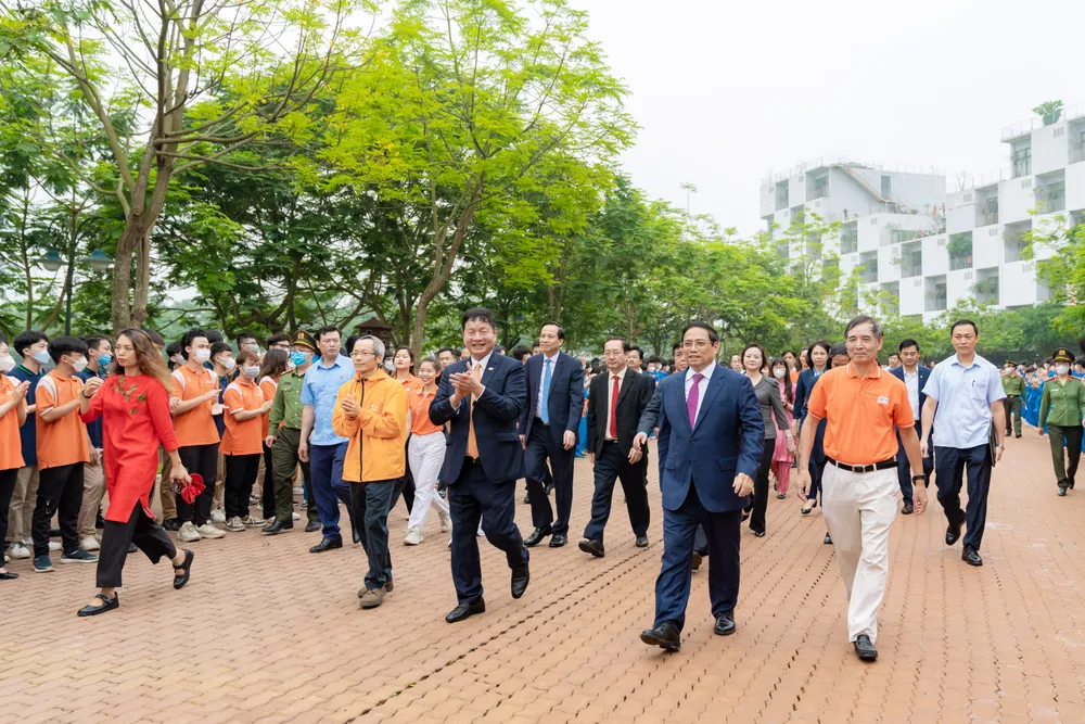 Thủ tướng Phạm Minh Chính cùng đoàn công tác của Chính phủ tới thăm và làm việc với Trường Đại học FPT Thủ tướng Phạm Minh Chính cùng đoàn công tác của Chính phủ tới thăm và làm việc với Trường Đại học FPT