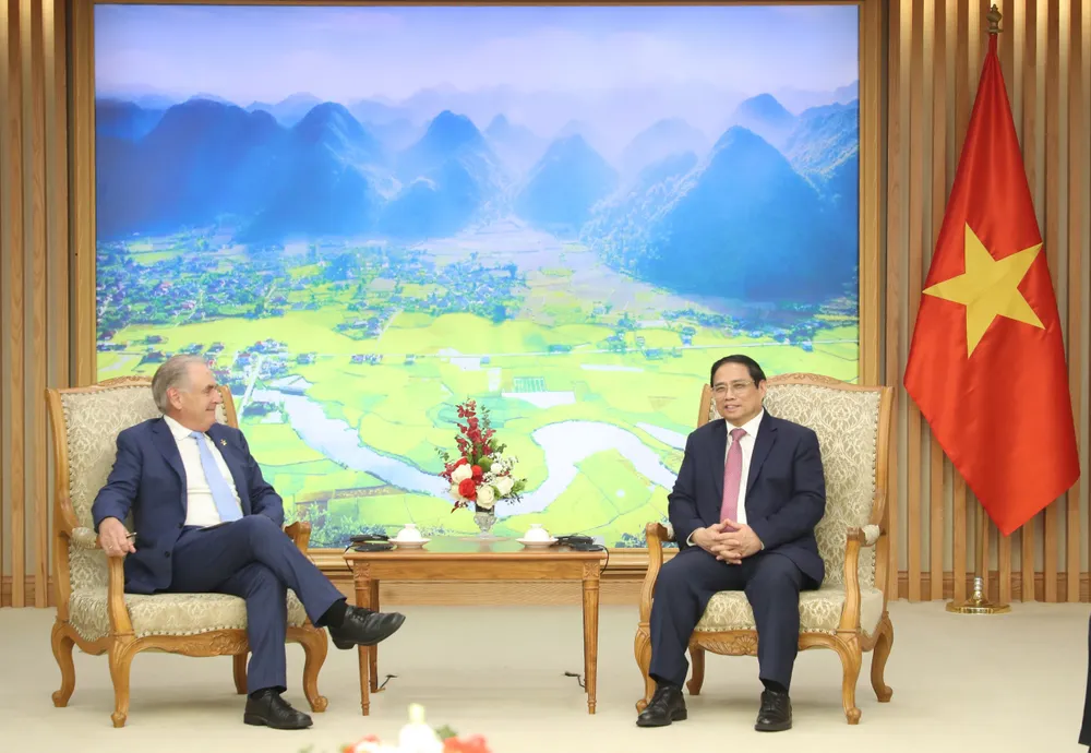 Thủ tướng Phạm Minh Chính tiếp Bộ trưởng Bộ Thương mại và Du lịch Australia Don Farrell, chiều 17-4. Ảnh: QUANG PHÚC Thủ tướng Phạm Minh Chính tiếp Bộ trưởng Bộ Thương mại và Du lịch Australia Don Farrell, chiều 17-4. Ảnh: QUANG PHÚC