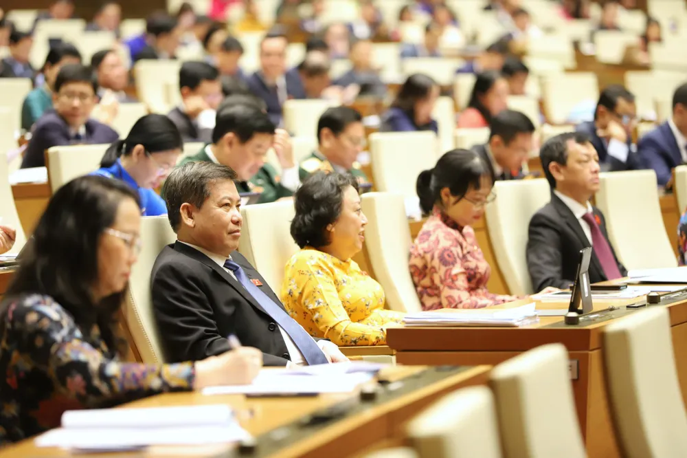 Đoàn ĐBQH TPHCM tham dự phiên họp. Ảnh: QUANG PHÚC