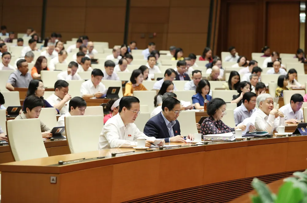 Các đại biểu dự họp sáng 29-5. Ảnh: QUANG PHÚC Các đại biểu dự họp sáng 29-5. Ảnh: QUANG PHÚC