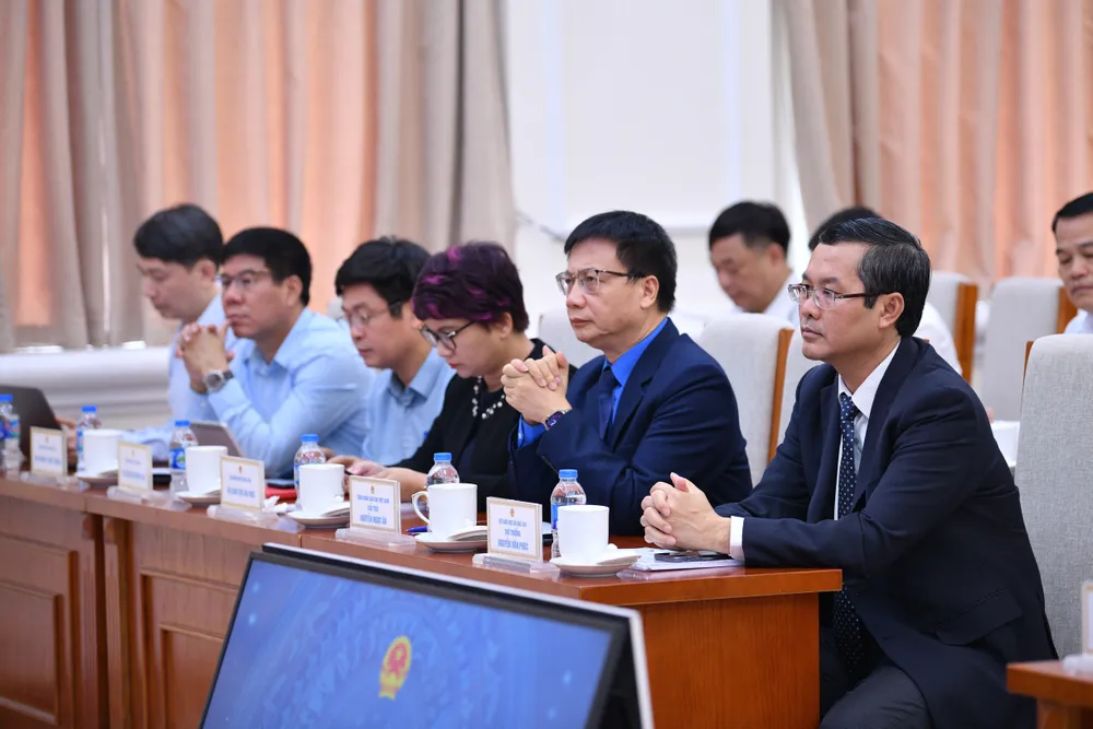 Các đại biểu tham dự sự kiện tại điểm cầu Bộ GD-ĐT Các đại biểu tham dự sự kiện tại điểm cầu Bộ GD-ĐT