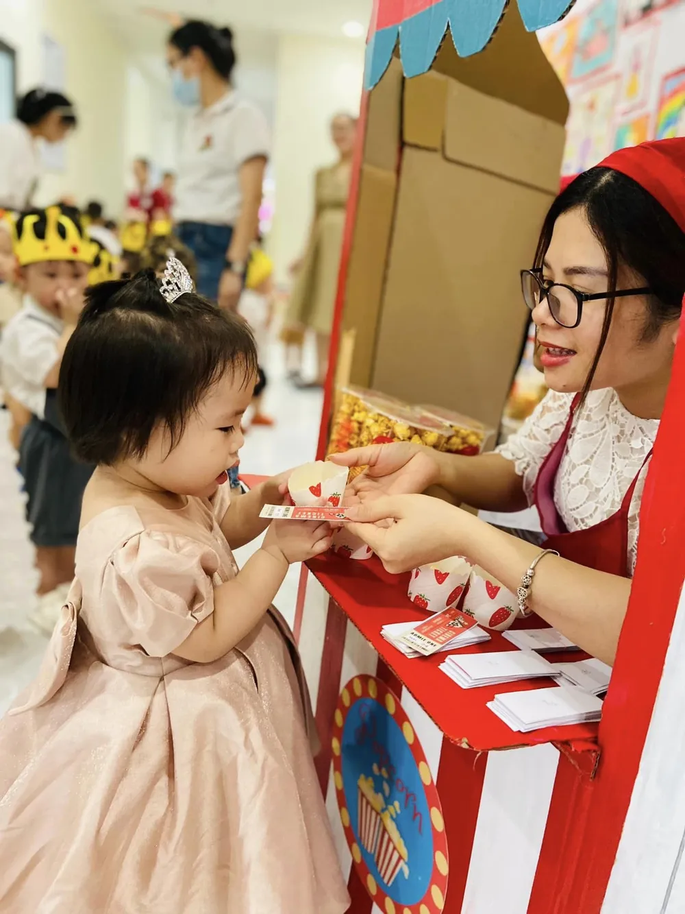 Hà Nội yêu cầu đưa trò chơi dân gian vào tất cả các trường học ảnh 1 Hà Nội yêu cầu đưa trò chơi dân gian vào tất cả các trường học ảnh 1