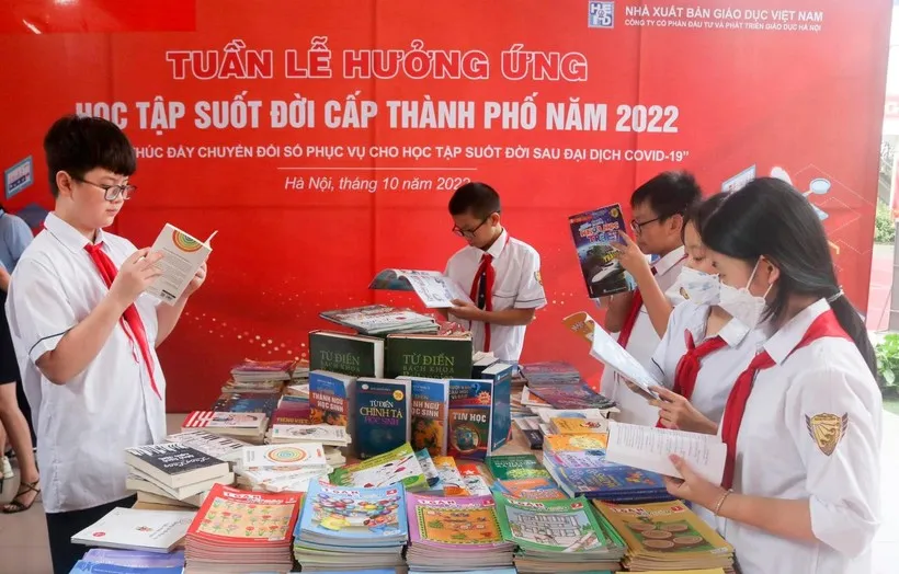 Học sinh Hà Nội trong Tuần lễ hướng ứng học tập suốt đời năm 2022 Học sinh Hà Nội trong Tuần lễ hướng ứng học tập suốt đời năm 2022