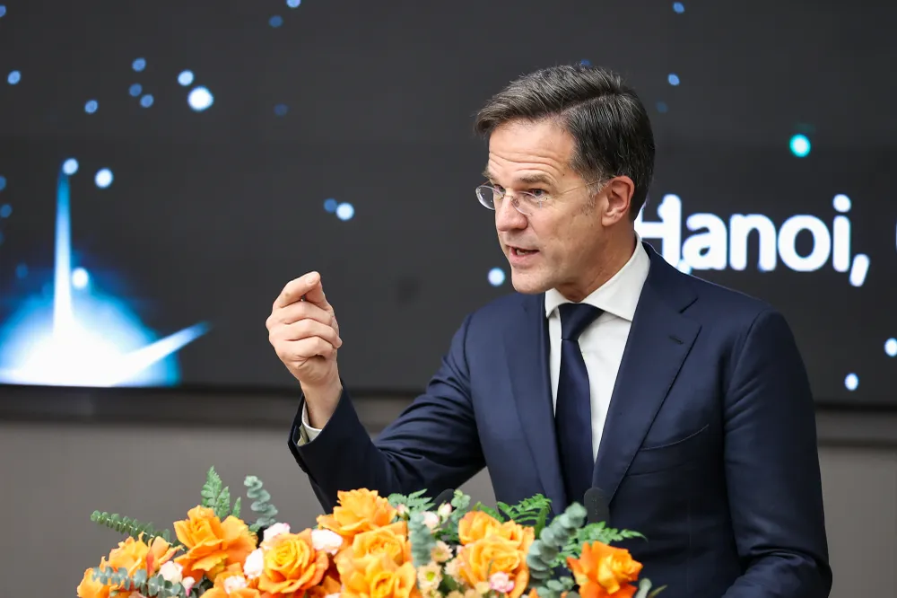 Thủ tướng Hà Lan vui mừng thấy Việt Nam có Trung tâm đổi mới sáng tạo quốc gia. Ảnh: VIẾT CHUNG Thủ tướng Hà Lan vui mừng thấy Việt Nam có Trung tâm đổi mới sáng tạo quốc gia. Ảnh: VIẾT CHUNG