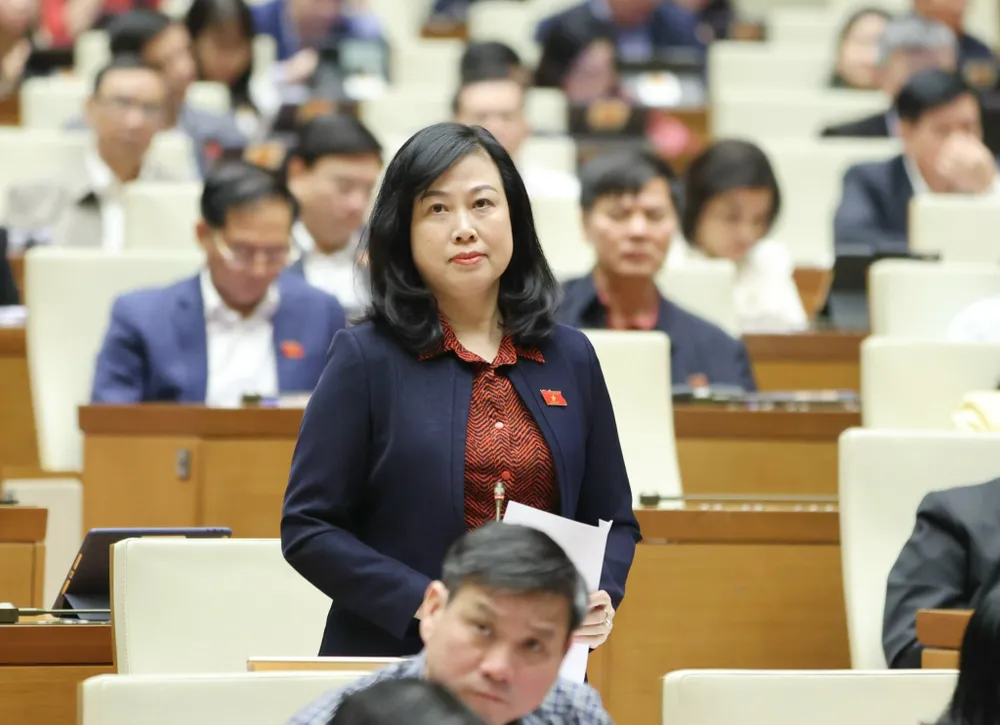 Bộ trưởng Bộ Y tế Đào Hồng Lan phát biểu tại phiên họp sáng 20-11. Ảnh: QUANG PHÚC Bộ trưởng Bộ Y tế Đào Hồng Lan phát biểu tại phiên họp sáng 20-11. Ảnh: QUANG PHÚC