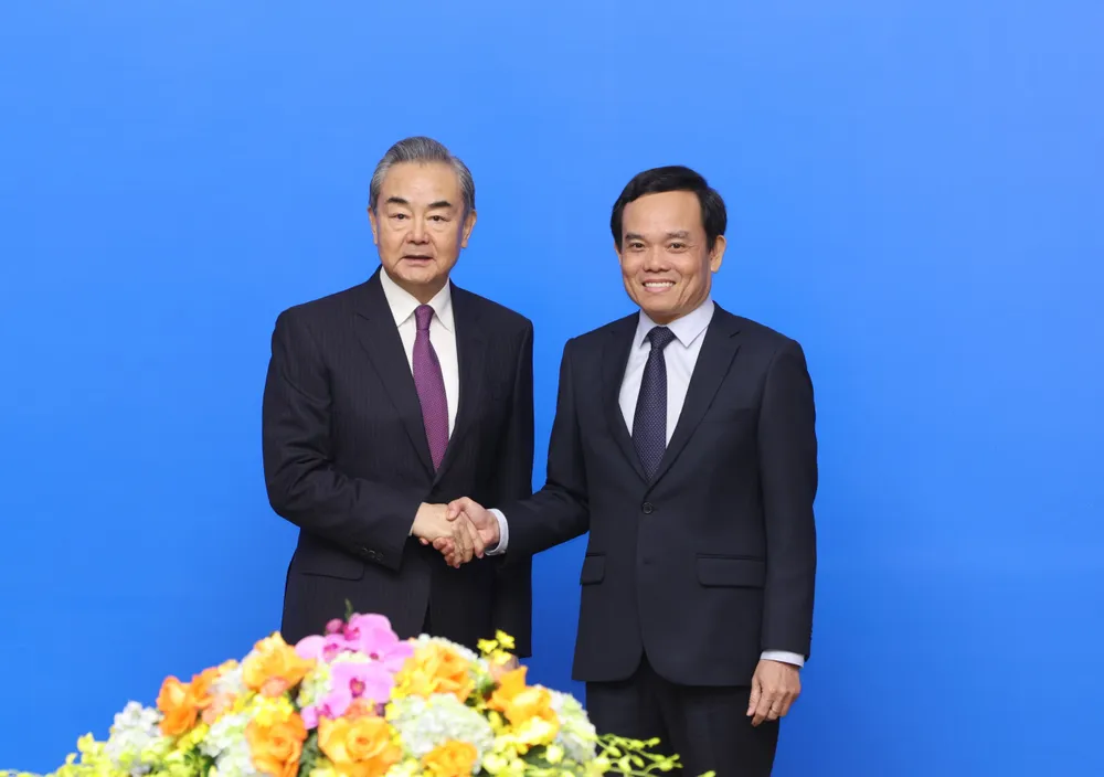 Phó Thủ tướng Trần Lưu Quang và Bộ trưởng Ngoại giao Trung Quốc Vương Nghị. Ảnh: QUANG PHÚC Phó Thủ tướng Trần Lưu Quang và Bộ trưởng Ngoại giao Trung Quốc Vương Nghị. Ảnh: QUANG PHÚC