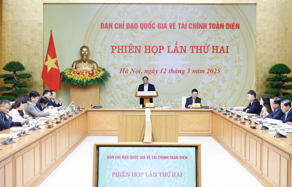 Thủ tướng Phạm Minh Chính chủ trì và phát biểu tại phiên họp lần thứ 2 của Ban Chỉ đạo quốc gia về tài chính toàn diện. Ảnh: VIẾT CHUNG