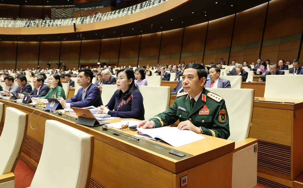 Các đại biểu dự phiên khai mạc. Ảnh: QUANG PHÚC Các đại biểu dự phiên khai mạc, sáng 5-5. Ảnh QUANG PHÚC.jpg