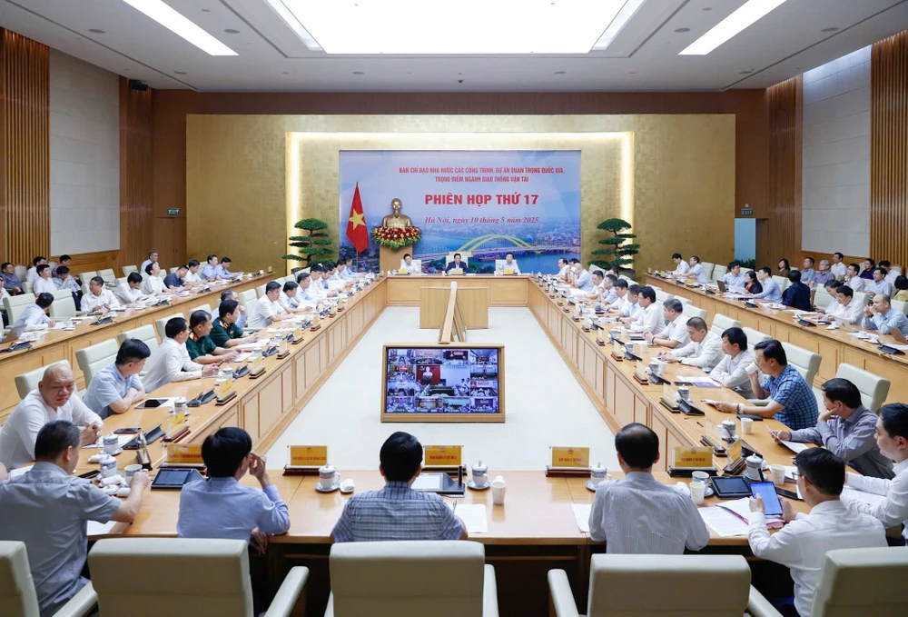 Thủ tướng Phạm Minh Chính chủ trì và phát biểu tại phiên họp thứ 17. Ảnh: VIẾT CHUNG Thủ tướng Phạm Minh Chính chủ trì và phát biểu tại phiên họp thứ 17 của Ban chỉ đạo Nhà nước các công trình, dự án quan trọng quốc gia, trọng điểm ngành giao thông vận tải, sáng 10-5.jpg