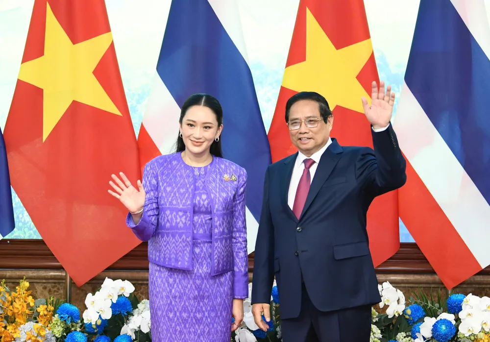 Thủ tướng Phạm Minh Chính và Thủ tướng Thái Lan Paetongtarn Shinawatra. Ảnh: VIẾT CHUNG 15.jpg