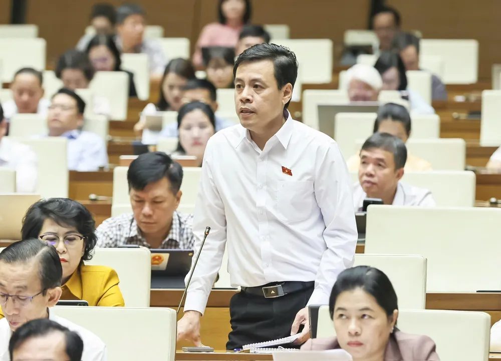 Đại biểu Trần Anh Tuấn (TPHCM). Ảnh: VIẾT CHUNG Đại biểu Trần Anh Tuấn TPHCM.jpg