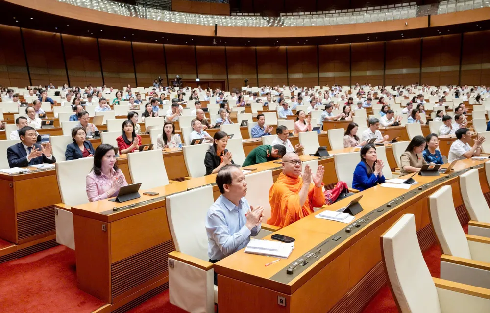 Các đại biểu dự họp Quốc hội sáng 17-5. Ảnh: QUANG PHÚC 1.jpg