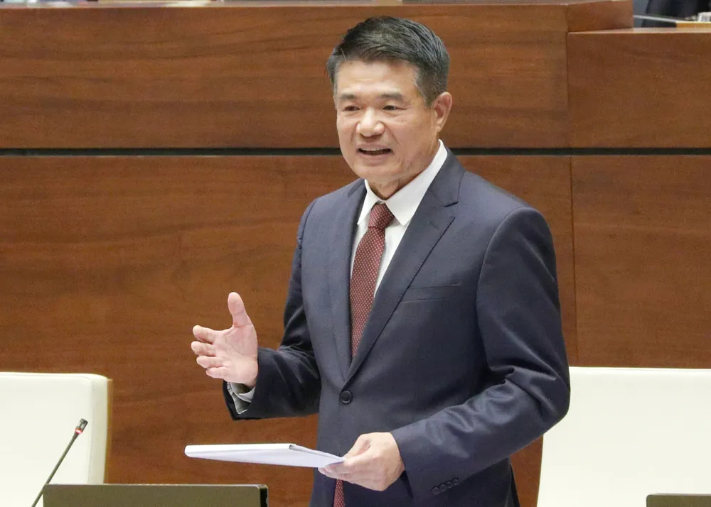 Viện trưởng Viện kiểm sát nhân dân tối cao Nguyễn Huy Tiến phát biểu giải trình. Ảnh: VIẾT CHUNG iện trưởng Viện kiểm sát nhân dân tối cao Nguyễn Huy Tiến phát biểu giải trình.jpg