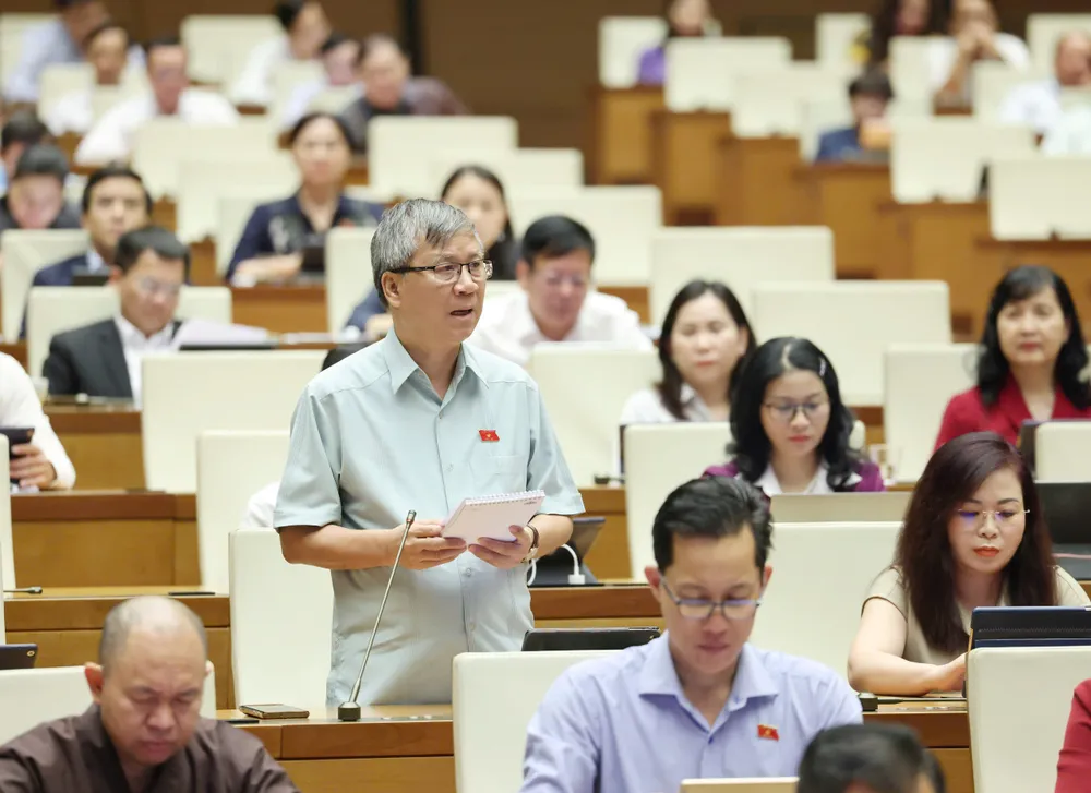 ĐB Nguyễn Anh Trí (Hà Nội). Ảnh: QUANG PHÚC Đại biểu Nguyễn Anh Trí (Hà Nội.jpg