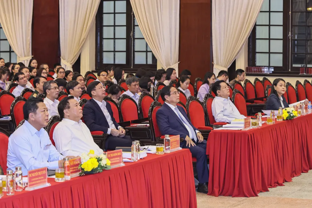 Các đại biểu dự hội nghị. Ảnh: VIẾT CHUNG 5.jpg