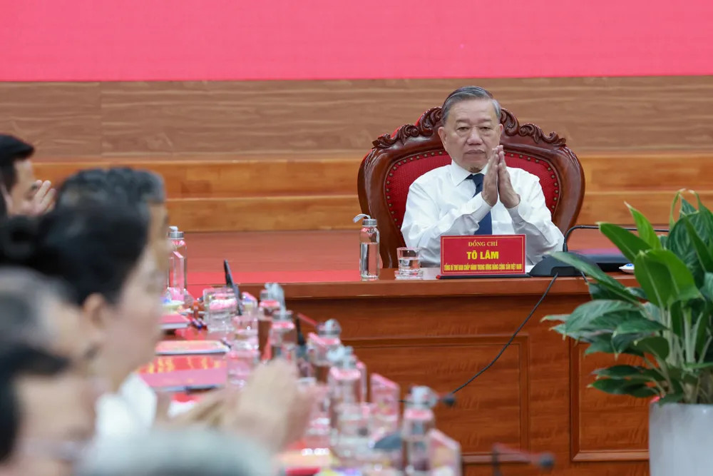 Tổng Bí thư Tô Lâm tại buổi làm việc với Cơ quan Ủy ban Trung ương MTTQ Việt Nam 2.jpg
