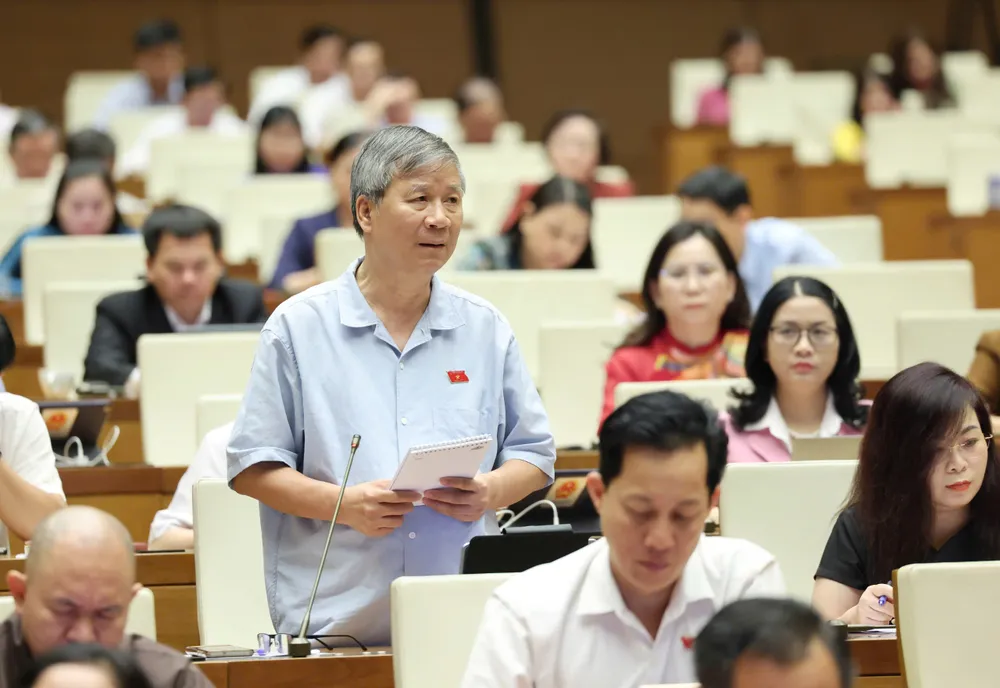 ĐB Nguyễn Anh Trí (Hà Nội). Ảnh: QUANG PHÚC Đại biểu Nguyễn Anh Trí (Hà Nội).jpg