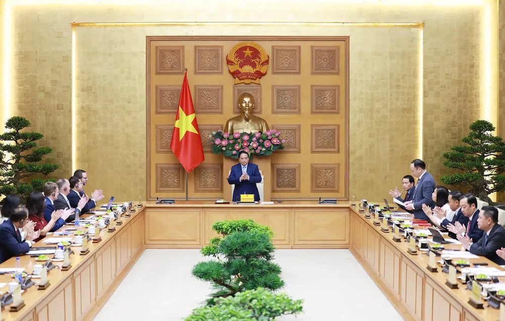 Thủ tướng Phạm Minh Chính chủ trì cuộc tọa đàm với các doanh nghiệp Anh quốc. Ảnh: VIẾT CHUNG 3.jpg