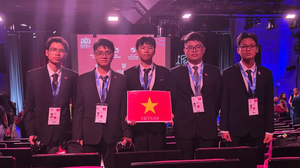 Đội tuyển Việt Nam tại Olympic Vật lý quốc tế 2025