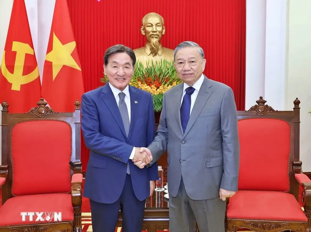 Tổng Bí thư Tô Lâm tiếp ông Park Chang Dal, Đặc phái viên của Tổng thống Hàn Quốc. Ảnh: Thống Nhất/TTXVN