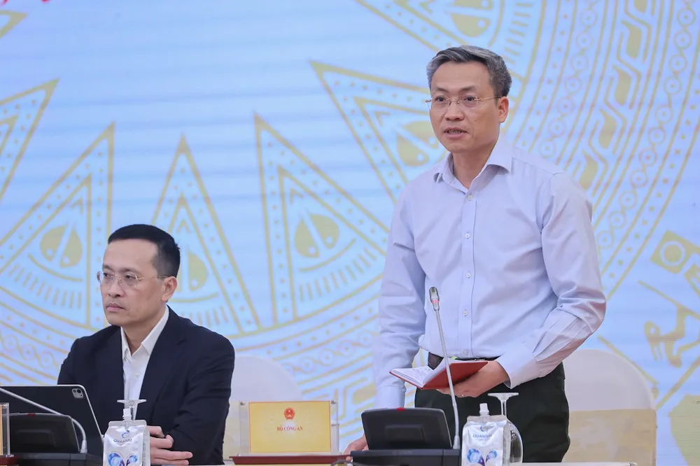Thiếu tướng Nguyễn Quốc Toản, Chánh văn phòng, Người phát ngôn Bộ Công an, thông tin về công tác bảo đảm an ninh, an toàn cho Lễ kỷ niệm 80 năm Cách mạng tháng Tám và Quốc khánh 2-9. Ảnh: VIẾT CHUNG Thiếu tướng Nguyễn Quốc Toản, Chánh văn phòng, Người phát ngôn Bộ Công an, thông tin về công tác bảo đảm an ninh, an toàn cho Lễ kỷ niệm 80 năm Cách mạng tháng Tám và Quốc khánh 2-9.jpg